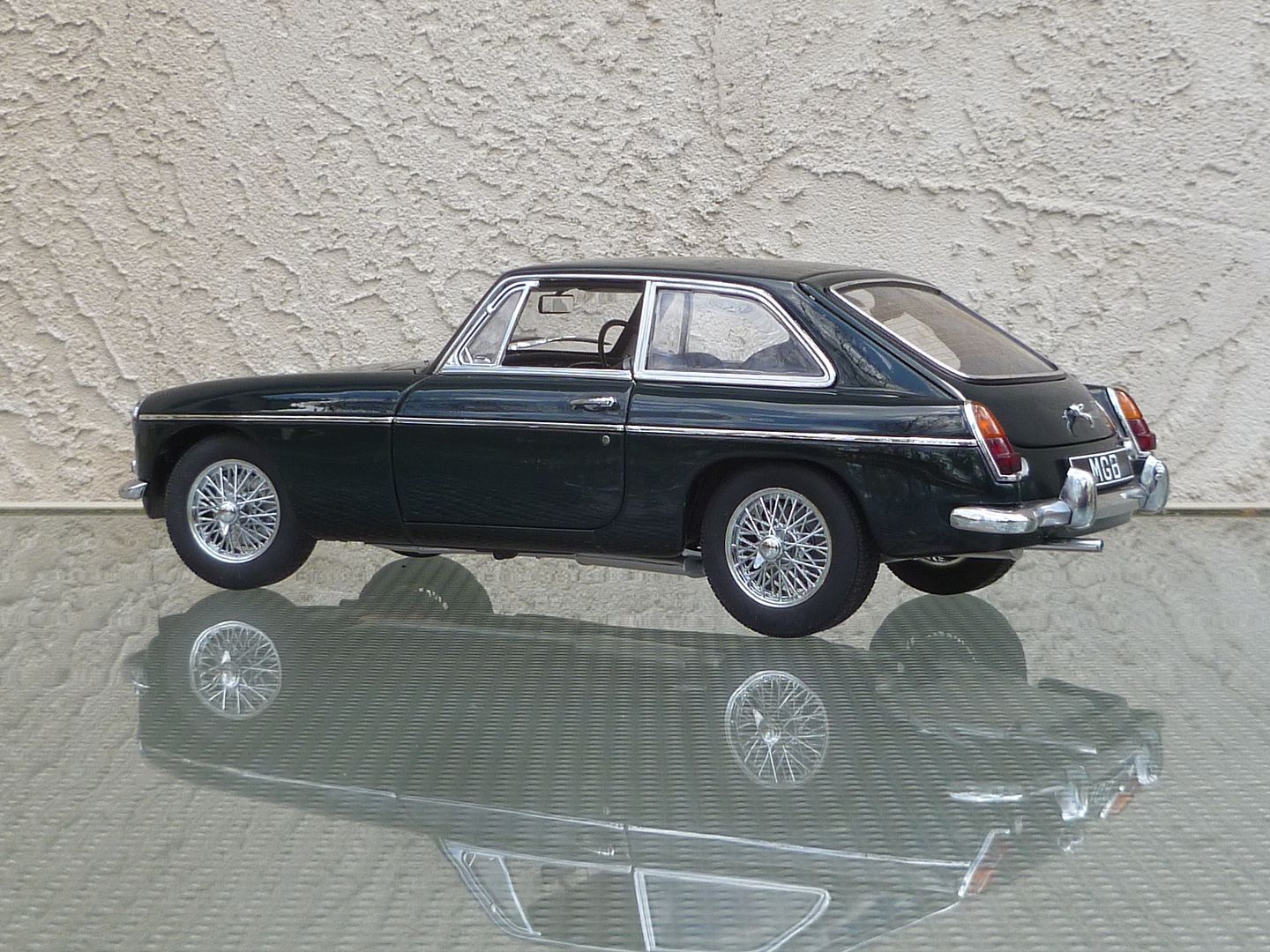 mgb gt diecast model cars